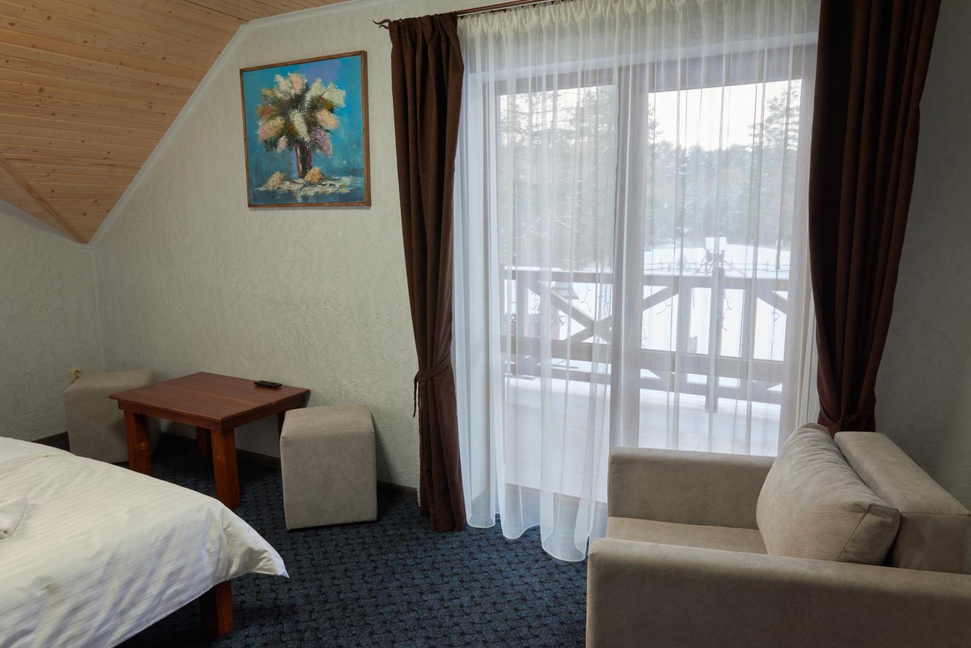 Sytikland Hotel Yavoriv  Eksteriør billede